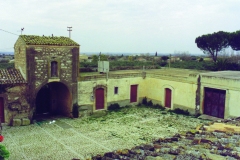 C.-Ventura_-in-contrada-Dicchiara-nel-territorio-del-Comune-di-Chiaramonte-Gulfi-oggi-_Le-Mole_-Archivio-Giacometto-Nicastro